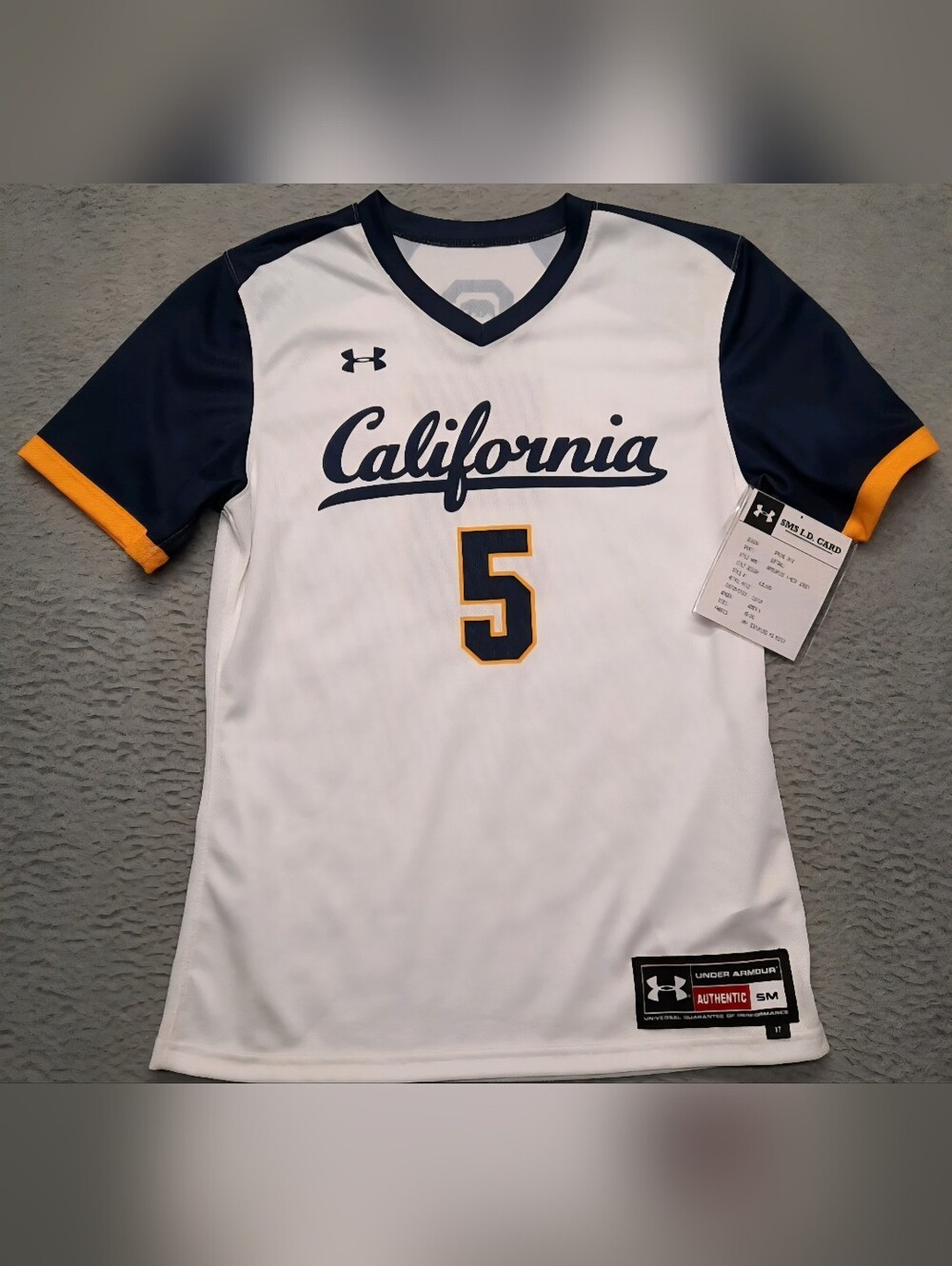 NEW NWT Womens Under Armour California Bears White Navy Softball Jersey Small